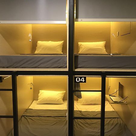Innbox Capsule Hotel Jember Luaran gambar