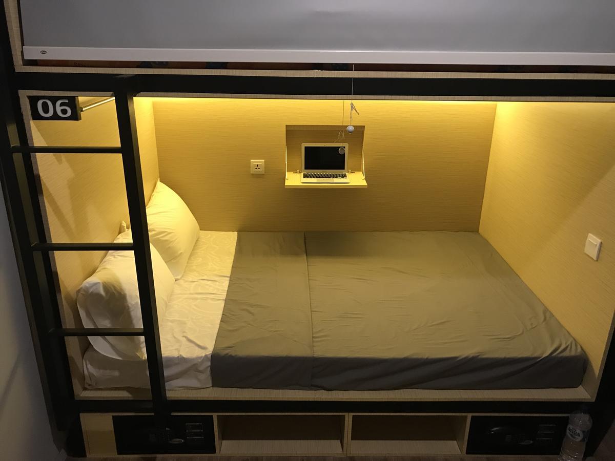 Innbox Capsule Hotel Jember Luaran gambar