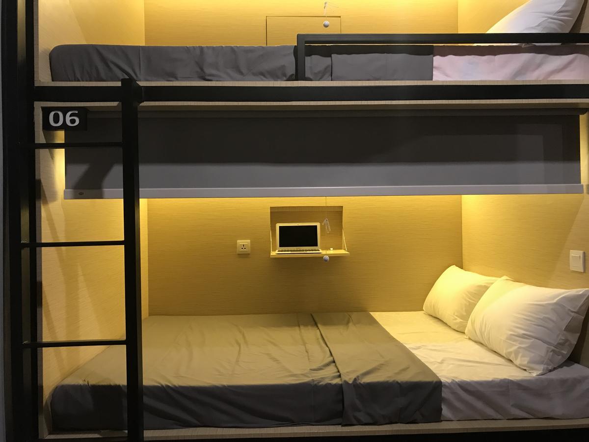 Innbox Capsule Hotel Jember Luaran gambar
